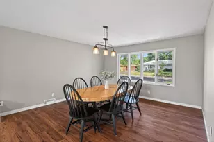 121 E 94 1/2 St, Bloomington, MN 55420 - Photo 23