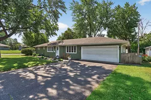 121 E 94 1/2 St, Bloomington, MN 55420 - Photo 3