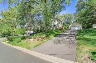 6283 Kerry Ln NE, Fridley, MN 55432 - Photo 3