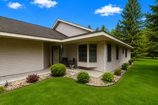 12931 Berrywood Dr, Baxter, MN 56425 - Photo 3