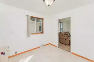 822 16th St N, Moorhead, MN 56560 - Photo 7