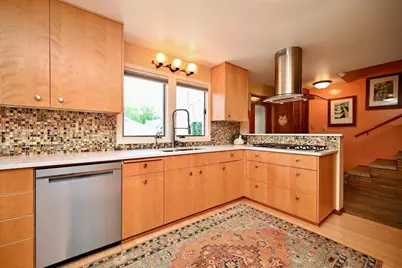 65 E Broadway Street, Winona, MN 55987 - Photo 11