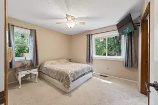 128 Birchwood Dr N, Stillwater, MN 55082 - Photo 9