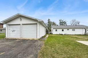 814 21st St NW, Bemidji, MN 56601 - Photo 5