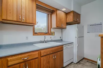 629 Barrette Street, Crookston, MN 56716 - Photo 9