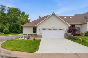 797 Parkside Ln, Columbia Heights, MN 55421 - Photo 35