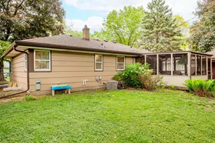 2851 Dellwood St, Roseville, MN 55113 - Photo 11