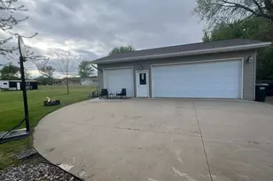 152 Broadway Street W, Rockville, MN 56369 - Photo 13