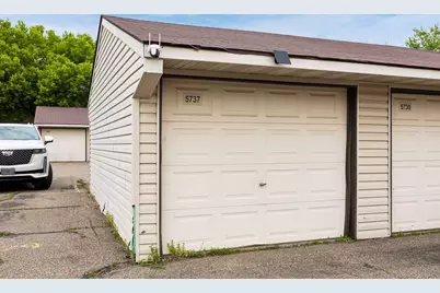 5737 80th Avenue N, Brooklyn Park, MN 55443 - Photo 33
