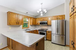 5518 Oakgreen Pl N, Oak Park Heights, MN 55082 - Photo 15