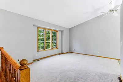 5518 Oakgreen Place N, Oak Park Heights, MN 55082 - Photo 9