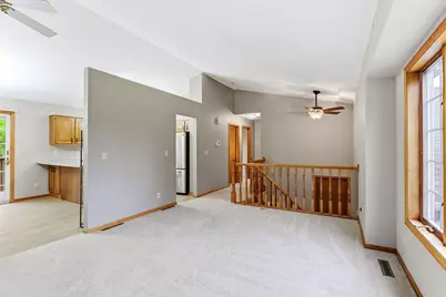5518 Oakgreen Place N, Oak Park Heights, MN 55082 - Photo 11