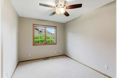 5518 Oakgreen Place N, Oak Park Heights, MN 55082 - Photo 23