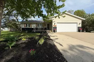 417 S Austin Ave, Litchfield, MN 55355 - Photo 1