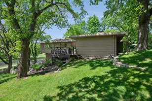 7121 Schey Dr, Edina, MN 55439 - Photo 63