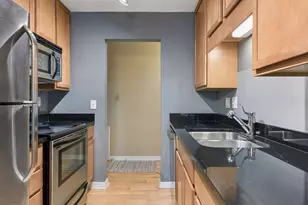 821 Douglas Ave, Minneapolis, MN 55403 - Photo 11
