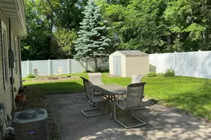 1762 Edgerton St, Maplewood, MN 55117 - Photo 53