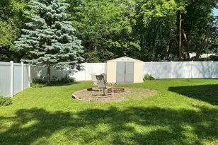 1762 Edgerton St, Maplewood, MN 55117 - Photo 51