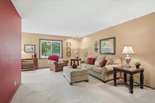 4342 Buckingham Ct, Vadnais Heights, MN 55127 - Photo 5