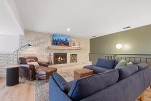 9137 Forest Hills Cir, Bloomington, MN 55437 - Photo 47