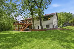 9137 Forest Hills Cir, Bloomington, MN 55437 - Photo 69