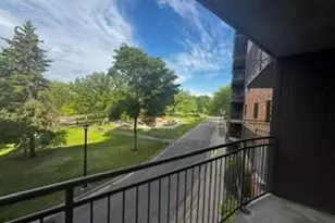 210 W Grant St, Minneapolis, MN 55403 - Photo 21