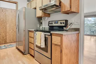 210 W Grant St, Minneapolis, MN 55403 - Photo 9