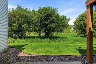 5146 Farnham Dr N, Hugo, MN 55038 - Photo 17