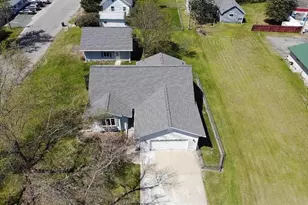 901 5th St NE, Staples, MN 56479 - Photo 3