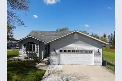 901 5th Street NE, Staples, MN 56479 - Photo 1