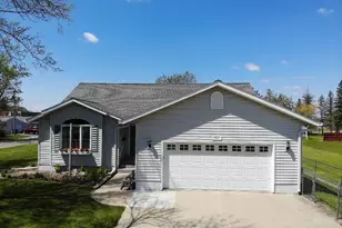 901 5th St NE, Staples, MN 56479 - Photo 1