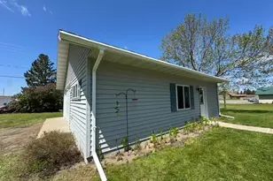 901 5th St NE, Staples, MN 56479 - Photo 17