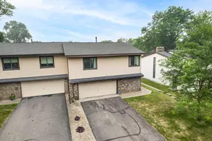 5367 Hyland Pl, Bloomington, MN 55437 - Photo 1