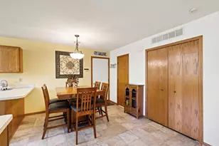 13154 90th Pl N, Maple Grove, MN 55369 - Photo 5