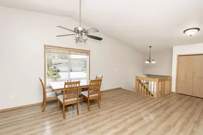 2901 Dakota Park Circle S, Fargo, ND 58104 - Photo 7
