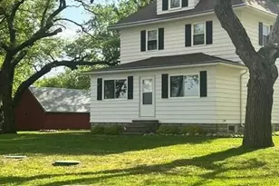 19443 560 Ave, Austin, MN 55912 - Photo 1