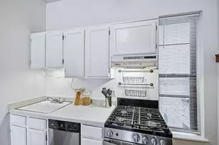 605 S 9th St, Minneapolis, MN 55404 - Photo 9
