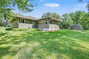 400 Milbert Rd, Minnetonka, MN 55305 - Photo 13