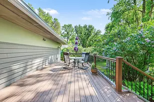 400 Milbert Rd, Minnetonka, MN 55305 - Photo 9