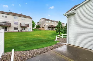 4693 Bloomberg Ln, Inver Grove Heights, MN 55076 - Photo 27