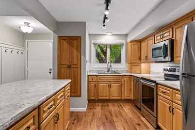 8450 Hiawatha Avenue, Eden Prairie, MN 55347 - Photo 5
