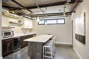 200 Park Ave, Minneapolis, MN 55415 - Photo 25