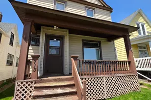 713 E 7th St, Duluth, MN 55805 - Photo 1