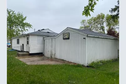 238 Meeker Avenue W, Eden Valley, MN 55329 - Photo 19