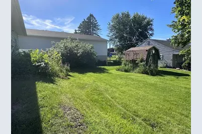 207 N Pine Street, Caledonia, MN 55921 - Photo 7