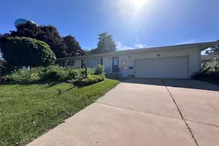 207 N Pine St, Caledonia, MN 55921 - Photo 3