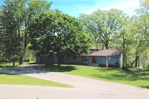 24106 Walnut Dr, Albert Lea, MN 56007 - Photo 1