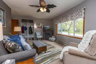 1003 High St, Alexandria, MN 56308 - Photo 3