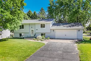 286 Frankland St, Mahtomedi, MN 55115 - Photo 21