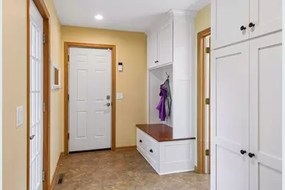 16140 46th Avenue N, Plymouth, MN 55446 - Photo 5